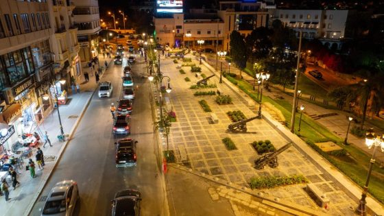 ساحة فارو وسور المعكازين تستعد لاستقبال الجماهير بكامل جاهزيتها للمونديال وكأس إفريقيا .
