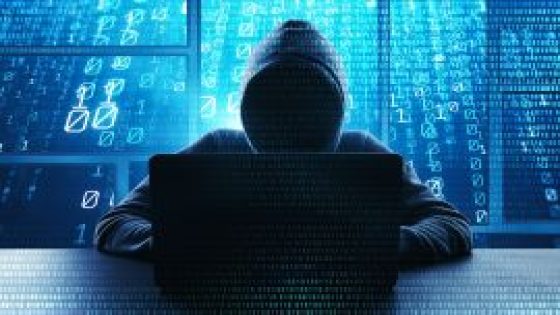 أمن طنجة يوقف أربعينيا بتهمة المس بنظم المعالجة الآلية للمعطيات الرقمية وقرصنة المكالمات الهاتفية.