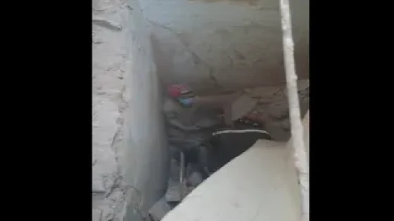 عاجل : تدخل بطولي لعناصر الوقاية المدنية لإنقاد ثلاثة أشخاص من تحت الأنقاض بالمدينة القديمة