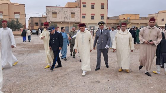 عامل إقليم بولمان يؤدي صلاة عيد الفطر وسط حشود كبيرة من المصلين بمصلى ميسور.