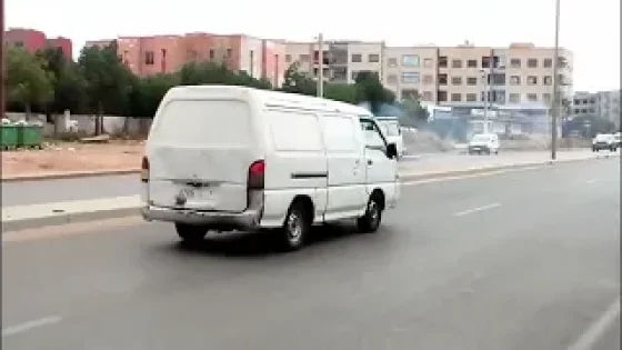 أشغال إزالة النباتات الضارة بجنبات الطريق الوطنية بتيط مليل
