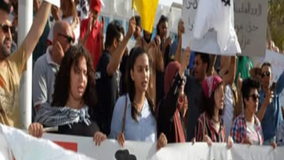 احتجاجات عارمة ببعض المدن التونسية بسبب انقطاع مادتي الماء والكهرباء وأخبار عن غياب قيس سعيّد بسبب وعكة صحية مفاجئة
