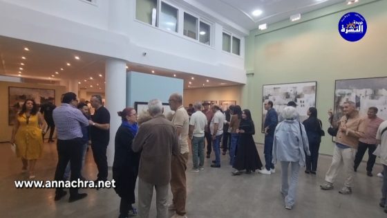 التشكيلي محمد الجعماطي ابن الحمامة البيضاء يعرض آخر اعماله الفنية برواق كينت بطنجة .